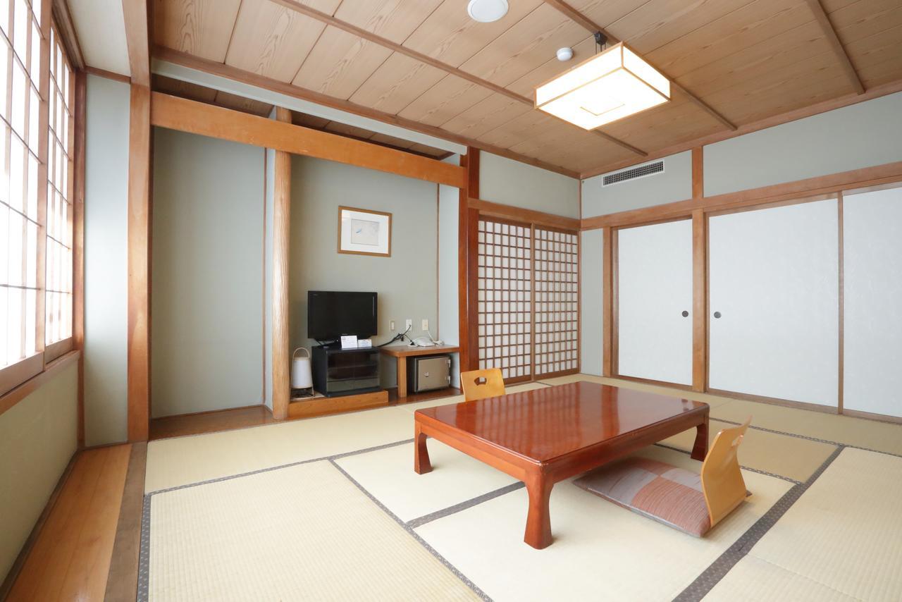 Taiheikan Fujikawaguchiko Bagian luar foto